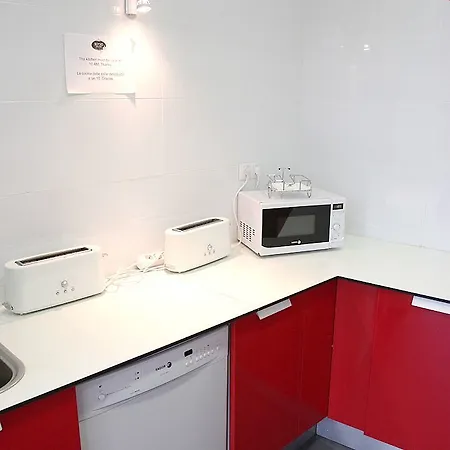 Hostel Botxo Gallery - Youth Hostel Bilbao *