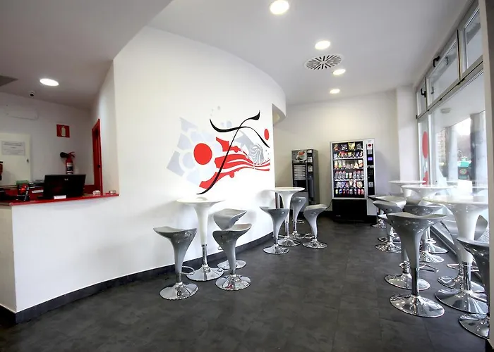 Hostel Botxo Gallery - Youth Hostel Bilbao